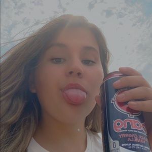 Meet your Posher, Avalene